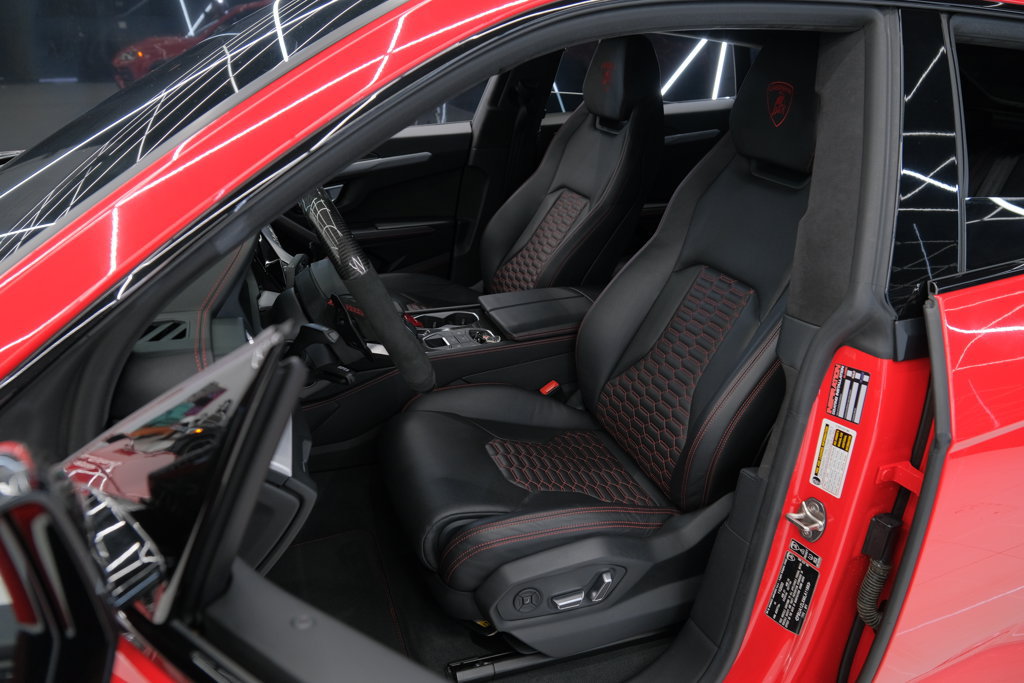 Used 2021 Lamborghini Urus AWD/4WD image 27