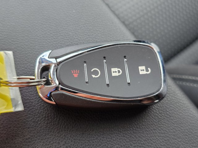 Used 2025 Chevrolet Trax LT w/ LT Convenience Package FWD image 30