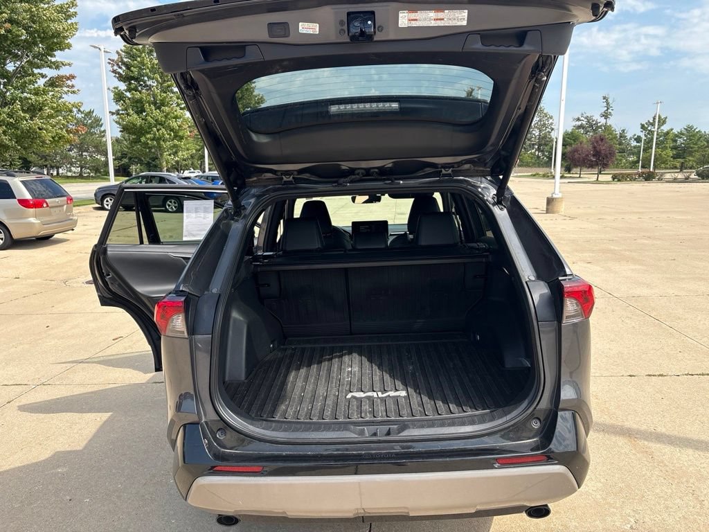 Used 2024 Toyota RAV4 XSE w/ Weather Package AWD/4WD image 26