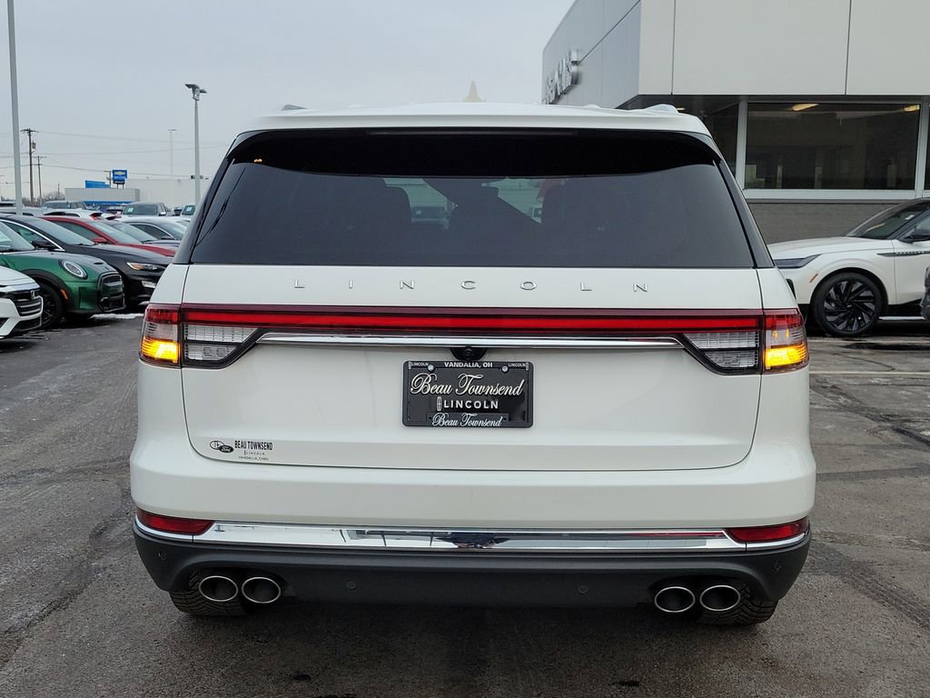 Certified 2020 Lincoln Aviator Reserve w/ Elements Package Plus image 5