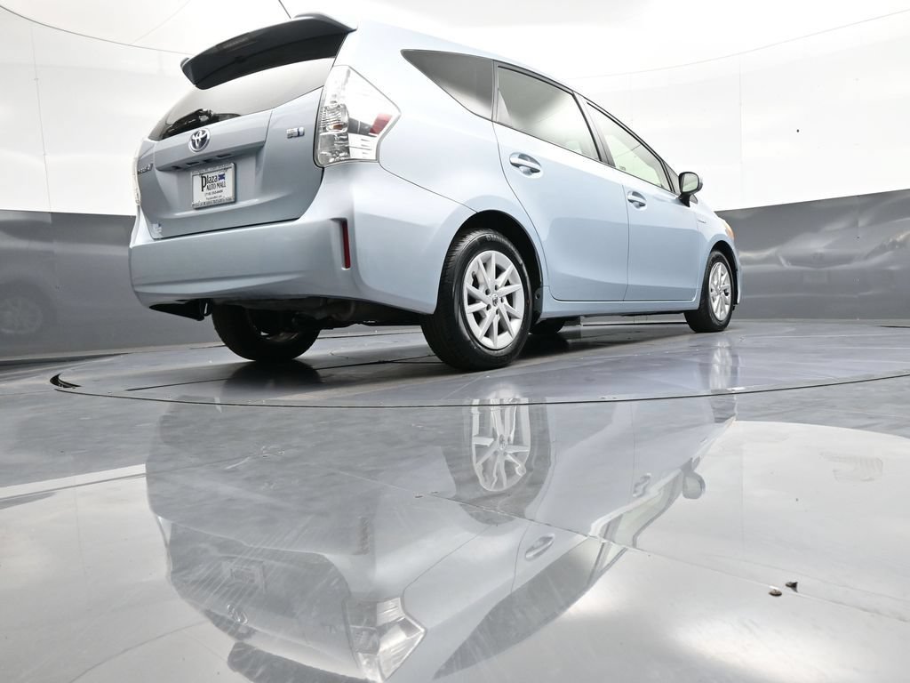 Used 2012 Toyota Prius V Three FWD image 29