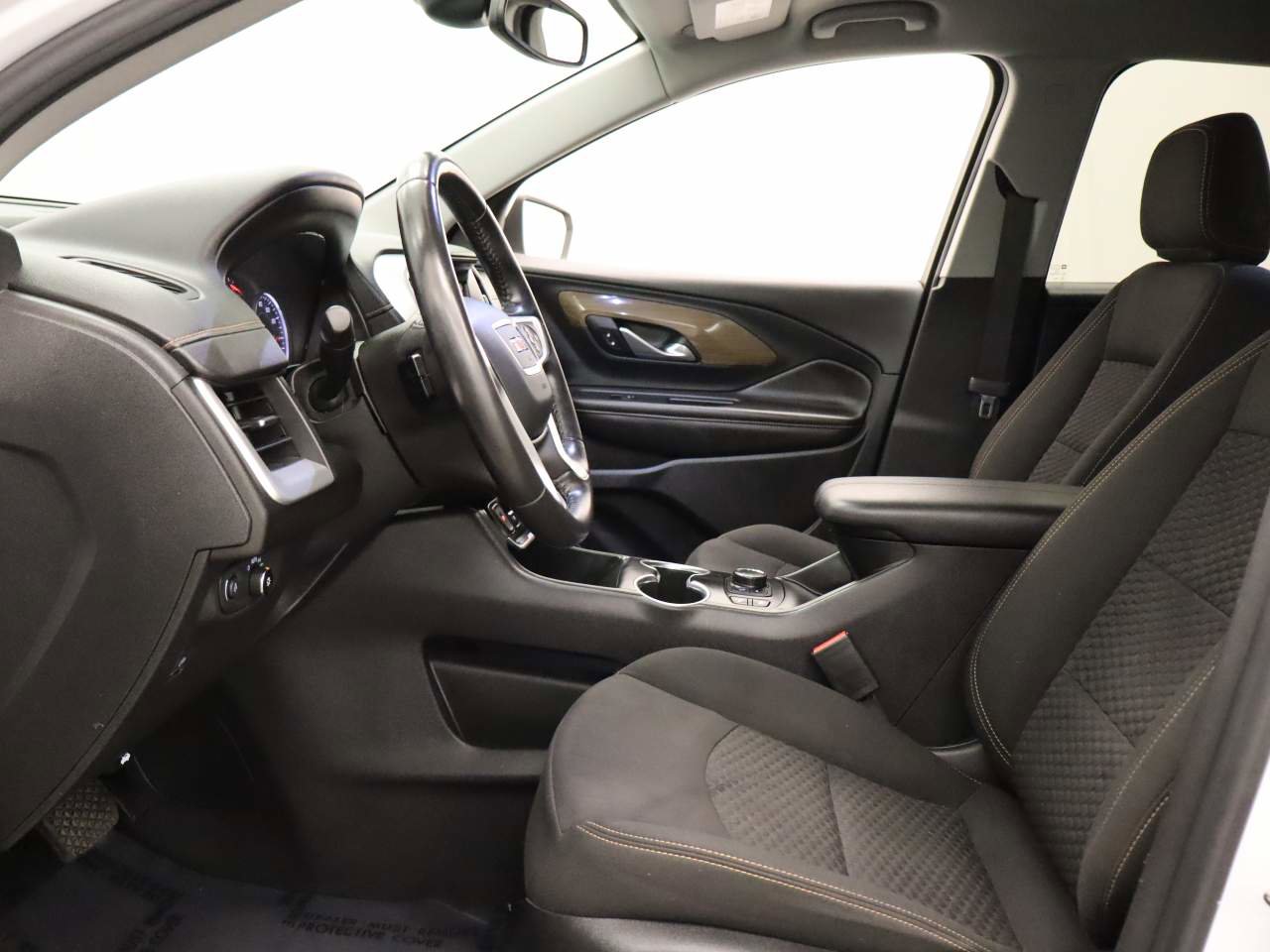 Used 2020 GMC Terrain SLE w/ Driver Convenience Package image 15