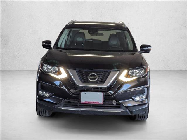 Used 2017 Nissan Rogue SL image 2