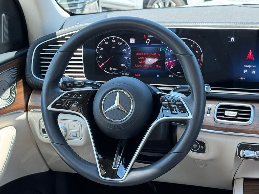 Used 2026 Mercedes-Benz GLS 450 4MATIC image 32