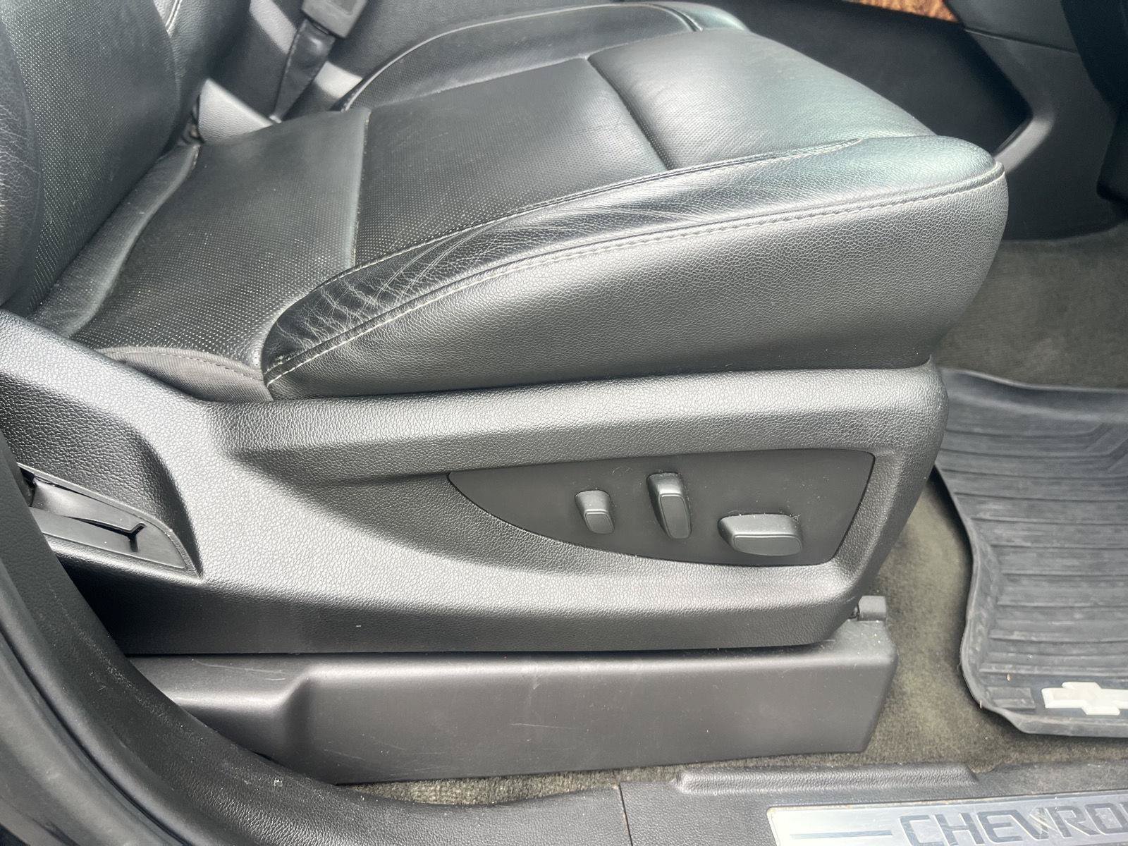 Used 2018 Chevrolet Tahoe Premier AWD/4WD image 31