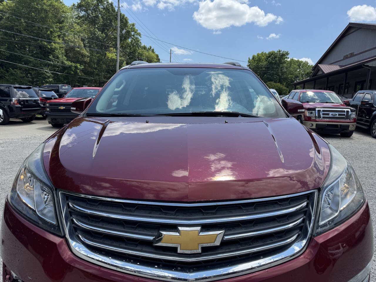 Used 2017 Chevrolet Traverse LT w/ Style and Technology Package image 11