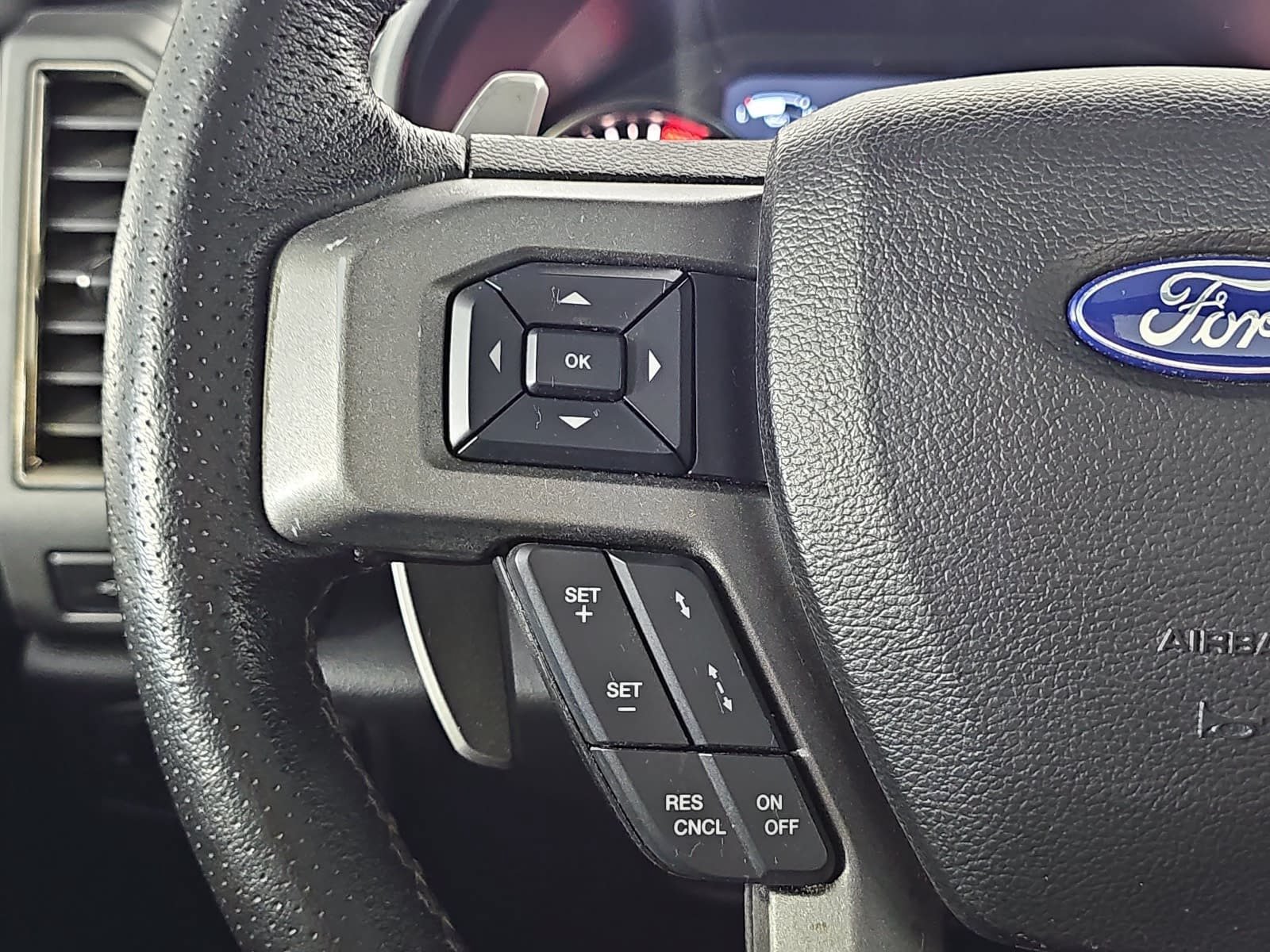 Used 2018 Ford F150 Raptor w/ Equipment Group 802A Luxury AWD/4WD image 15