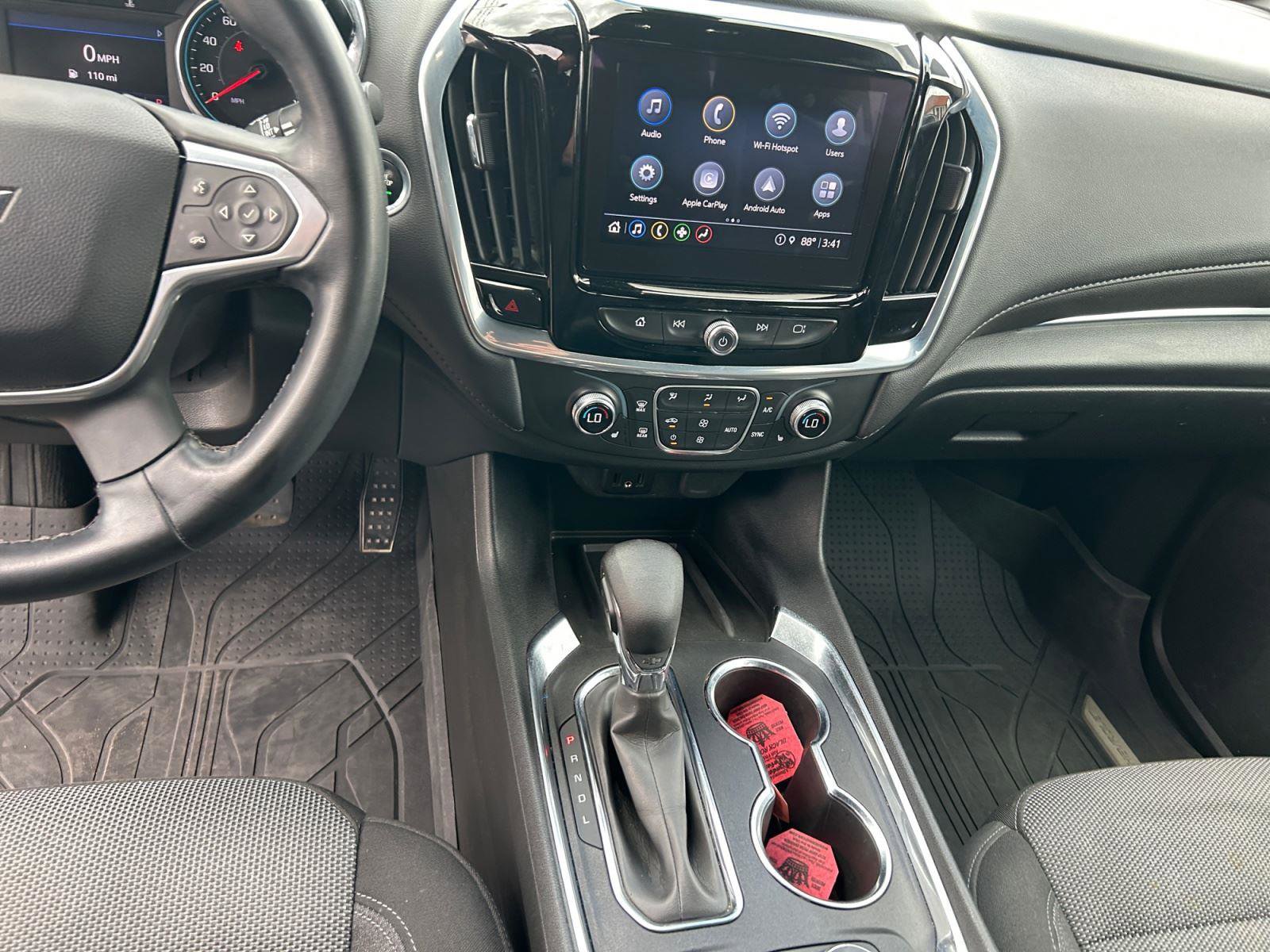 Used 2023 Chevrolet Traverse LT image 11