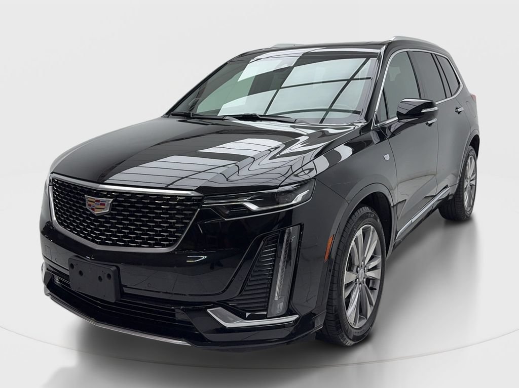 Used 2025 Cadillac XT6 Premium Luxury AWD/4WD image 4