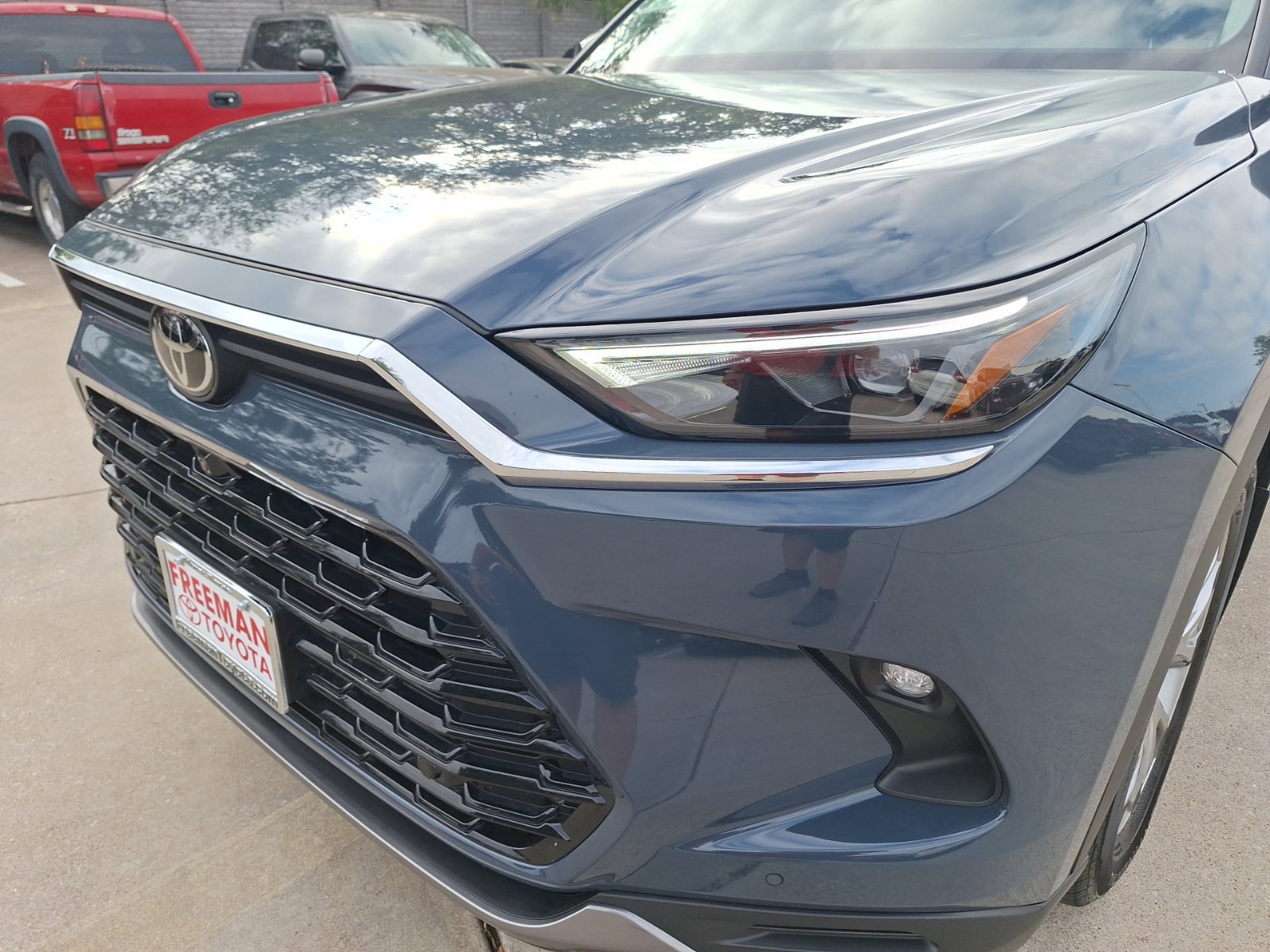 Used 2026 Toyota Grand Highlander FWD image 10