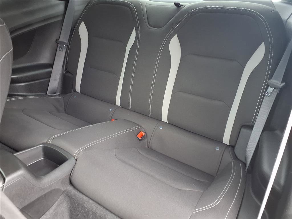 Used 2024 Chevrolet Camaro LT w/ Technology Package image 16