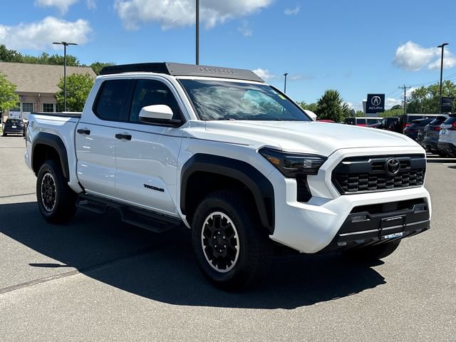 Used 2024 Toyota Tacoma TRD Off-Road AWD/4WD image 5