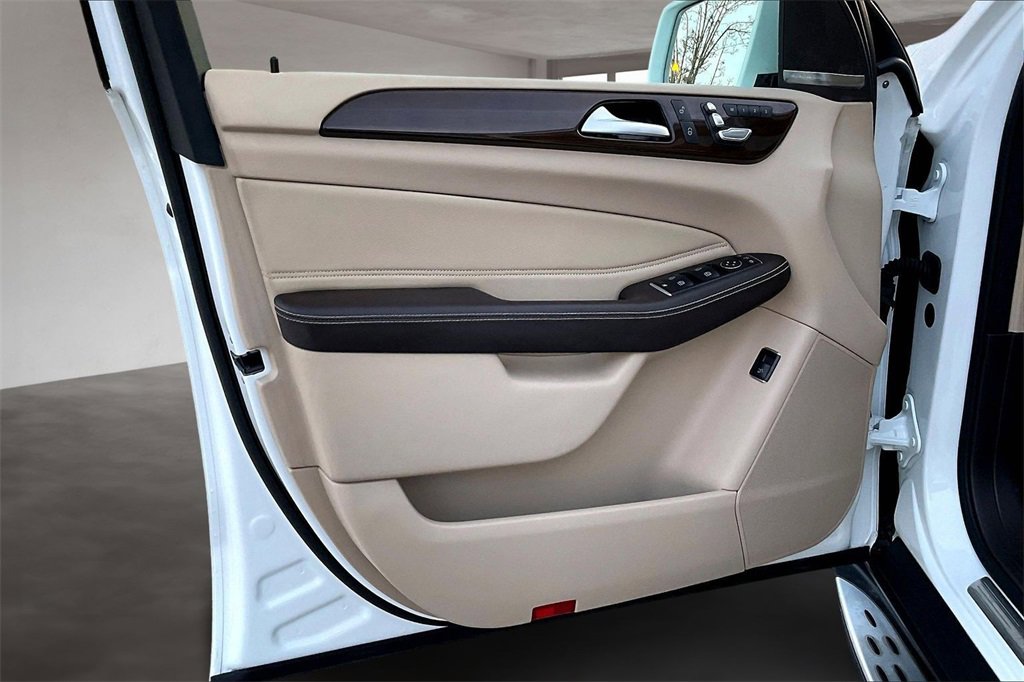 Used 2018 Mercedes-Benz GLE 350 4MATIC image 19