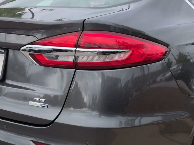 Used 2019 Ford Fusion SE AWD/4WD image 14