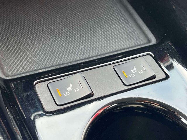 Used 2021 Toyota Prius Prime LE FWD image 29
