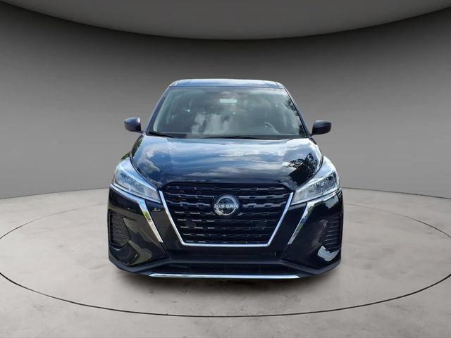 Certified 2025 Nissan Kicks Play S FWD image 16