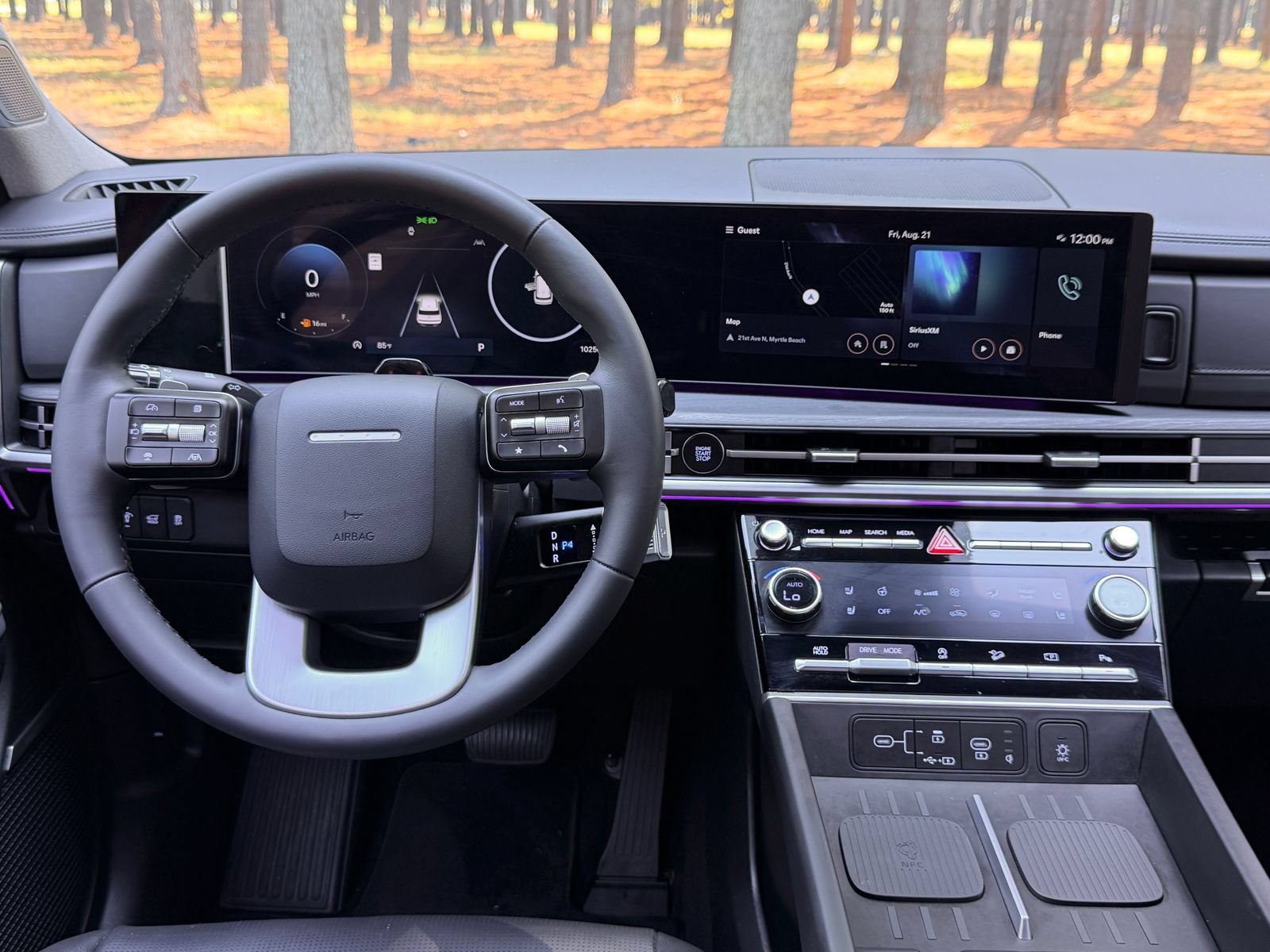 Used 2025 Hyundai Santa Fe Limited FWD image 3