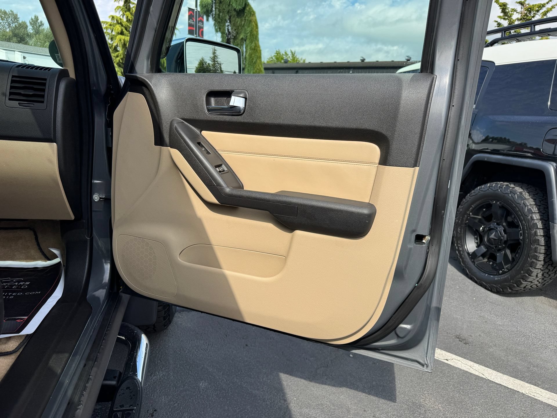 Used 2009 HUMMER H3 Luxury AWD/4WD image 47