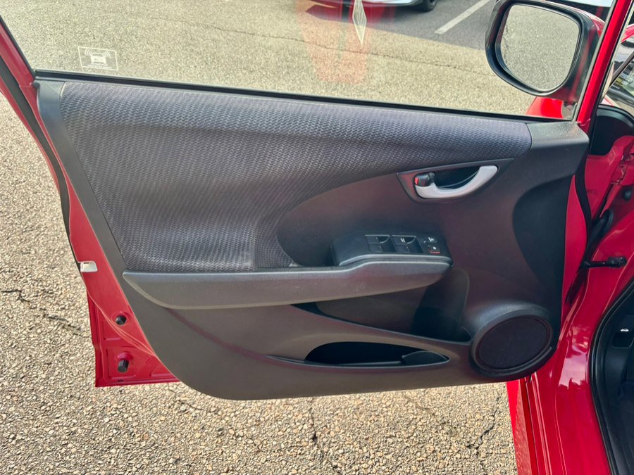 Used 2013 Honda Fit Sport image 9