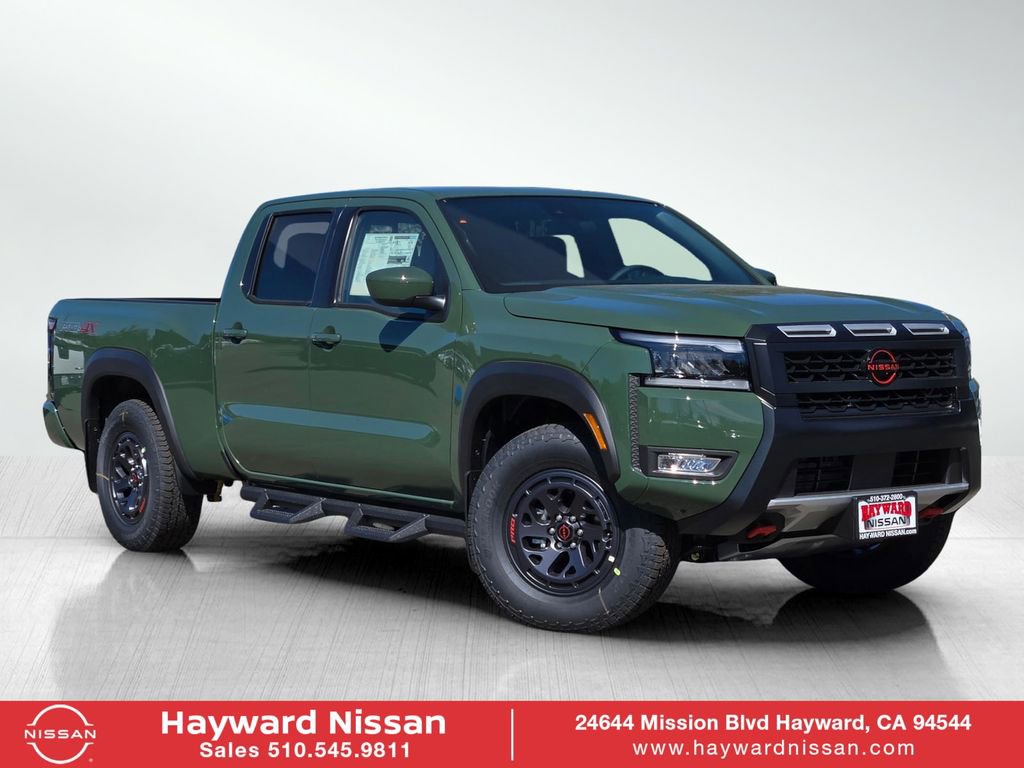 New 2026 Nissan Frontier PRO-4X w/ Tow Package