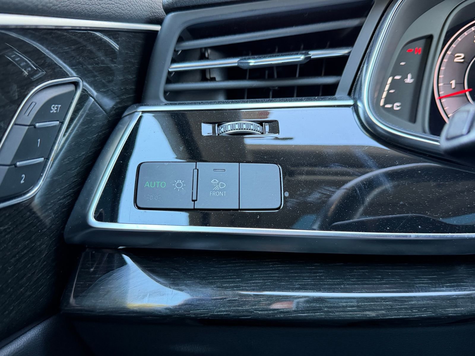 Used 2020 Audi Q7 3.0T Premium Plus w/ Premium Plus Package image 22