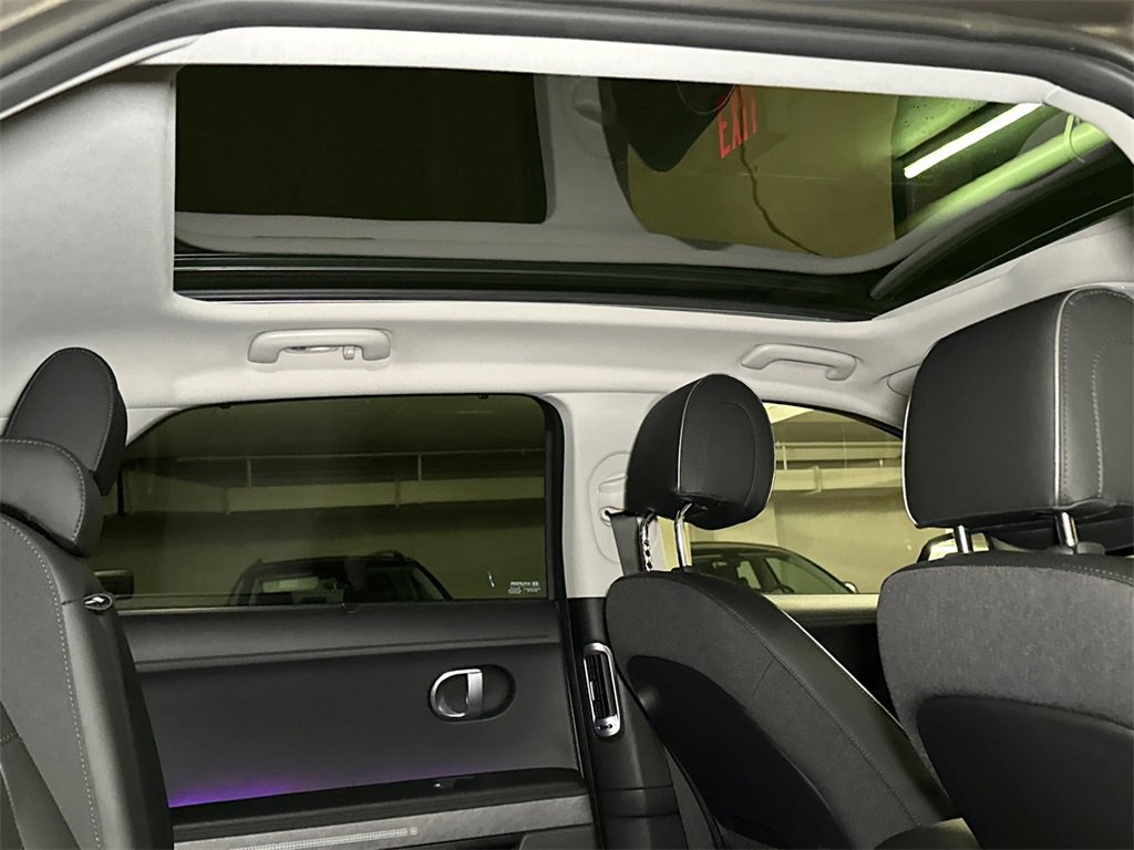 Used 2023 Hyundai Ioniq 5 Limited image 18