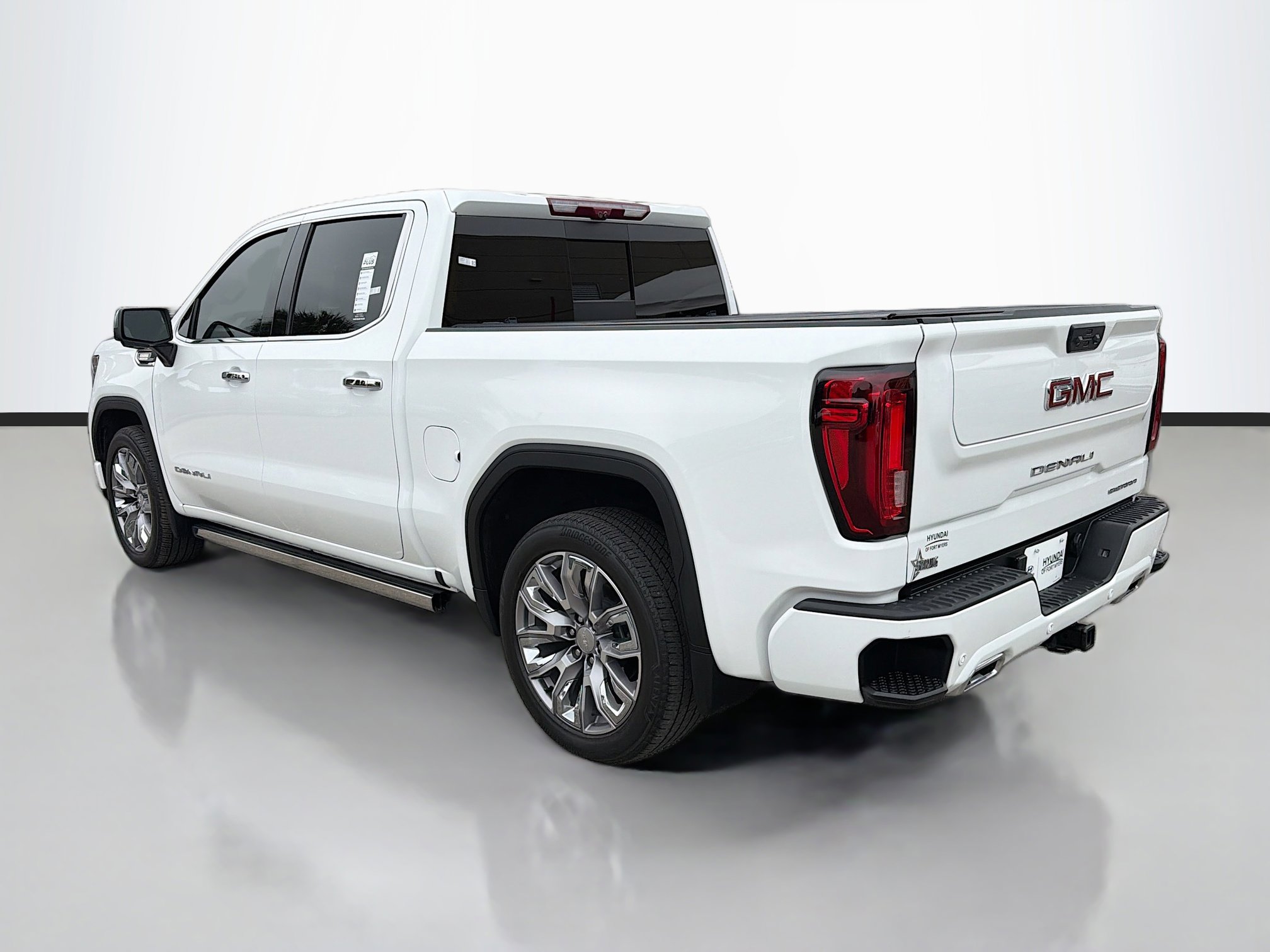 Used 2024 GMC Sierra 1500 Denali image 5