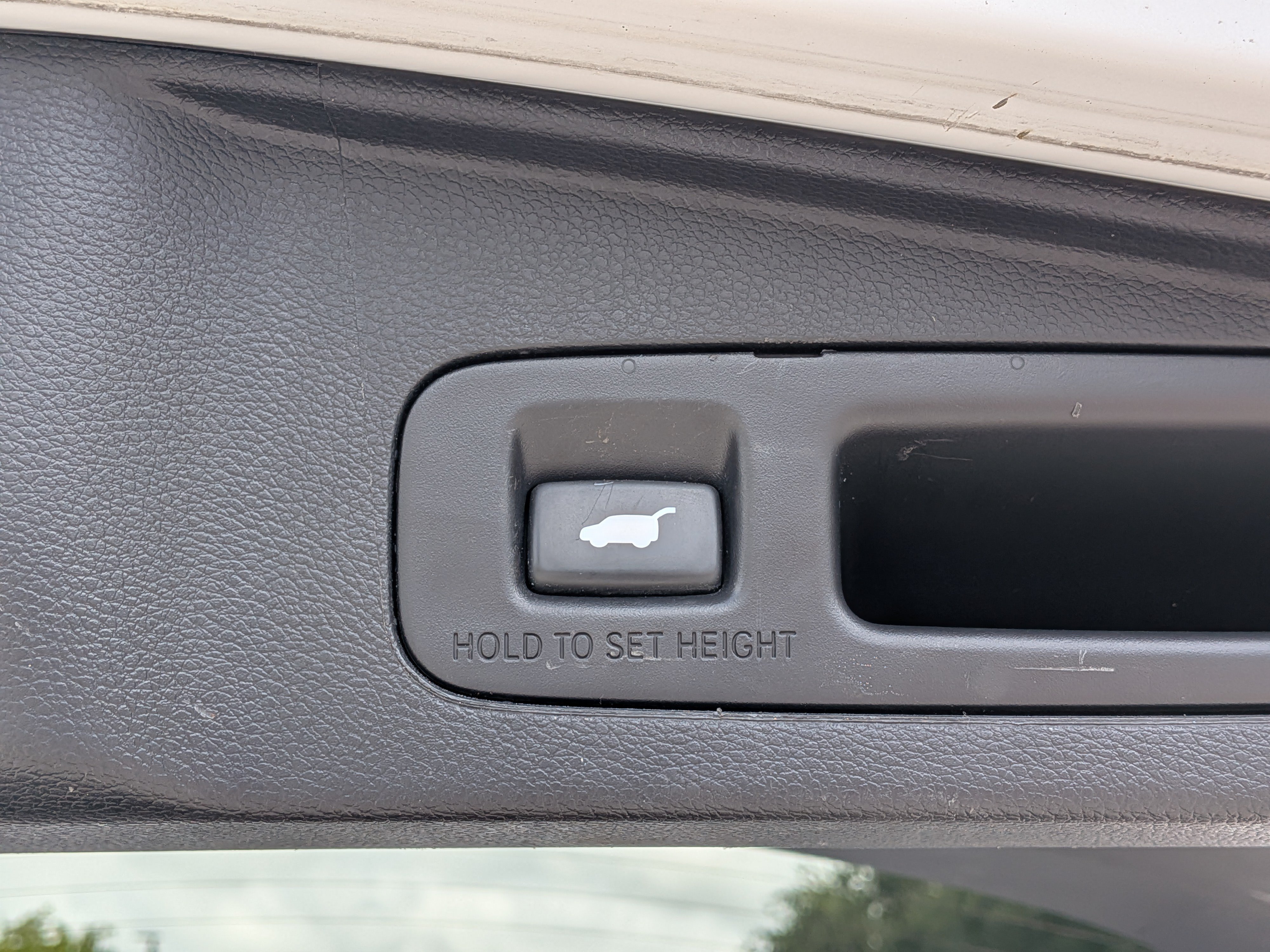 Used 2020 Honda CR-V Touring image 14
