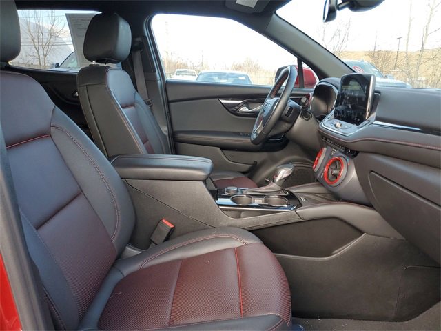 Used 2025 Chevrolet Blazer RS image 28