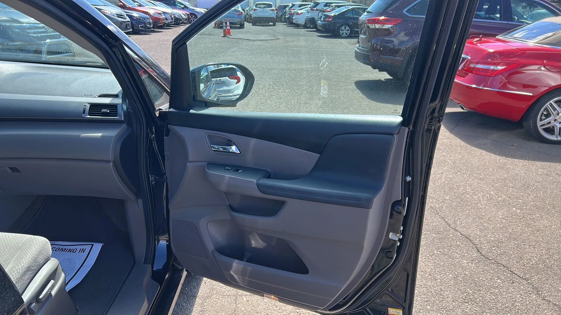 Used 2016 Honda Odyssey SE image 13