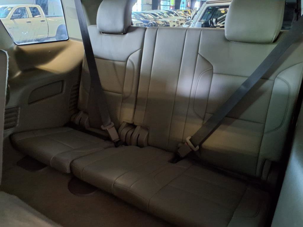 Used 2018 GMC Yukon SLT w/ Open Road Package image 16