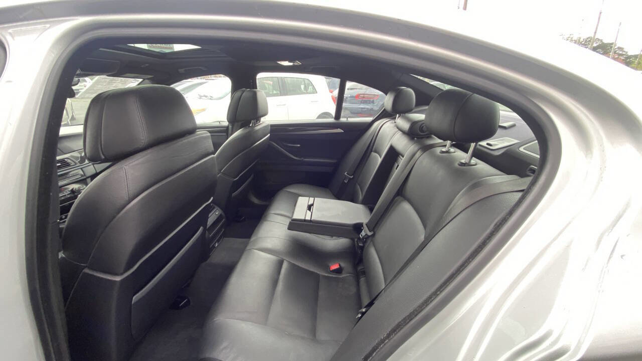 Used 2013 BMW 550i Sedan RWD image 6