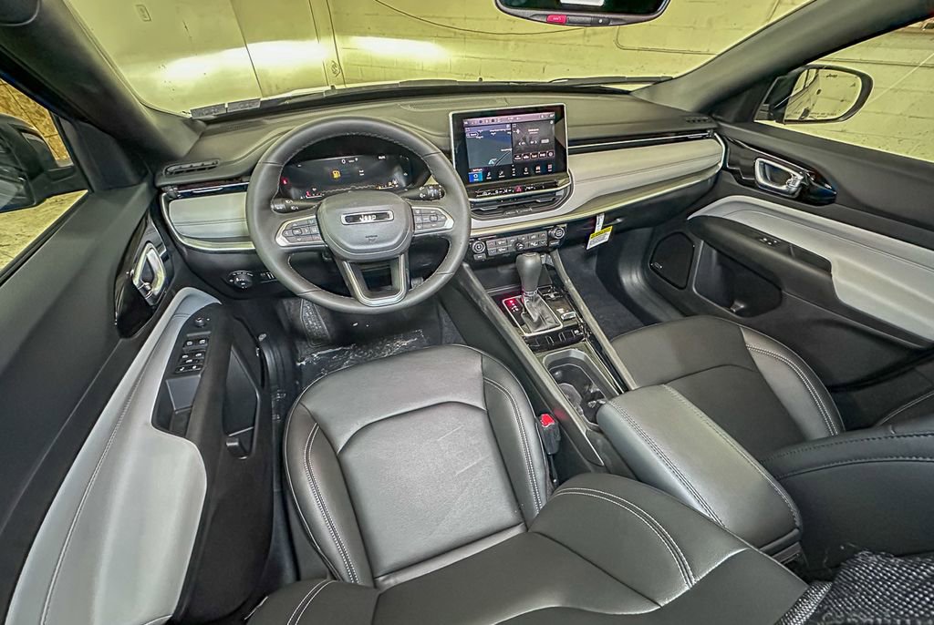 New 2026 Jeep Compass Limited w/ Sun, Sound & Navigation Group image 9