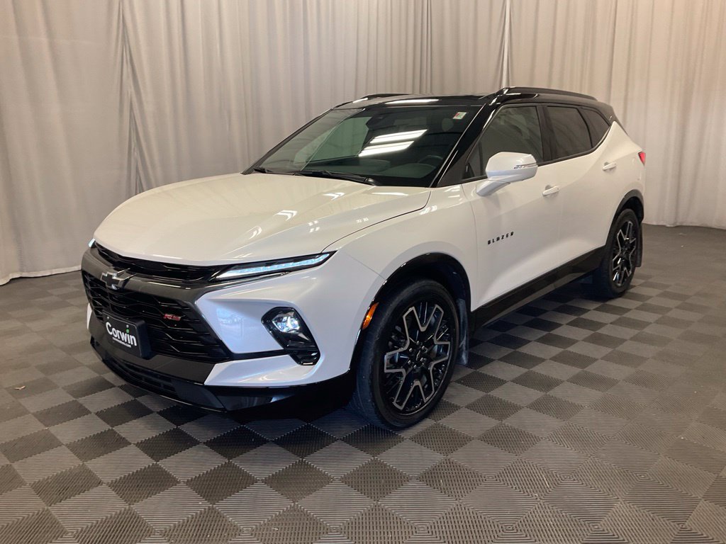 Used 2024 Chevrolet Blazer RS w/ Driver Confidence II Package AWD/4WD image 8