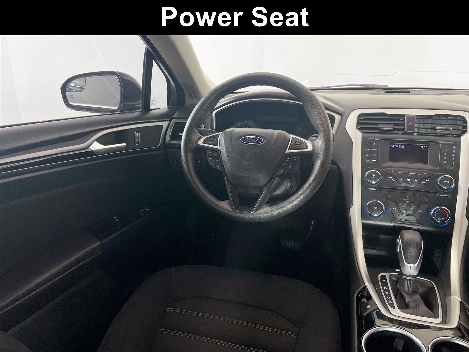 Used 2013 Ford Fusion SE FWD image 2