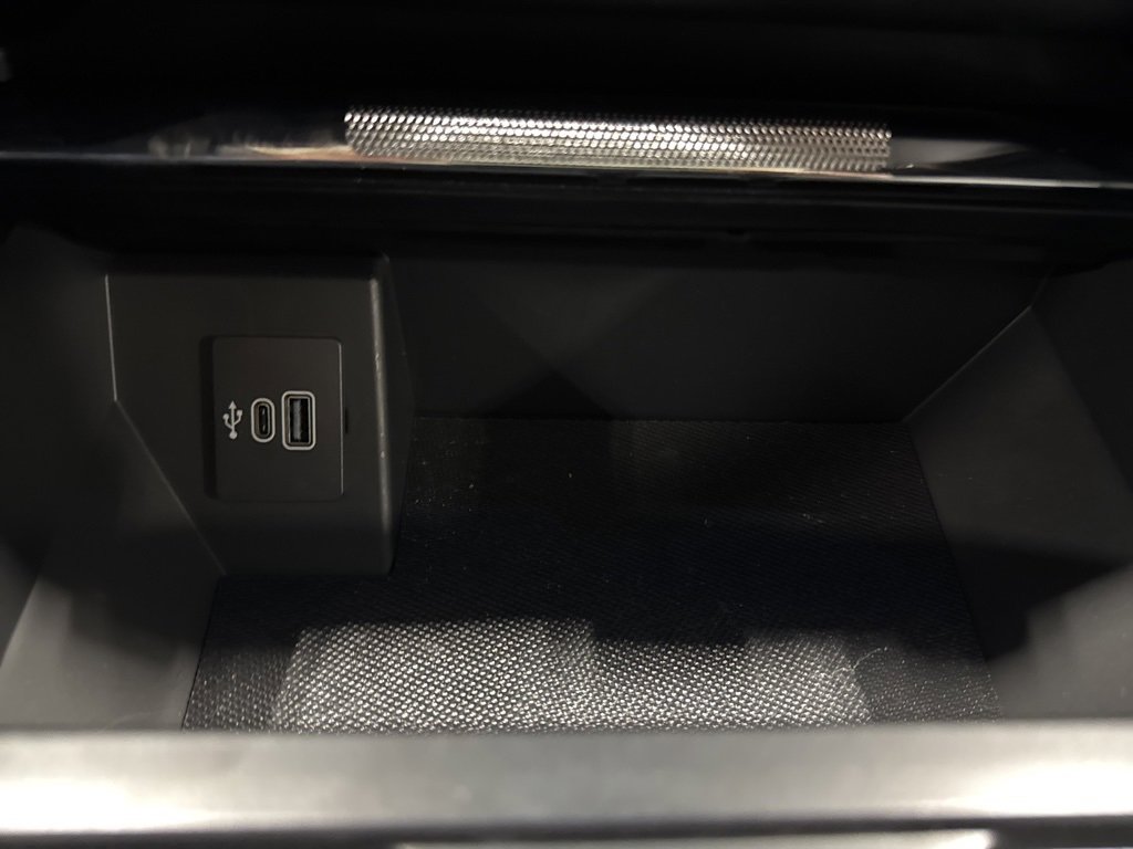 New 2025 Ford F150 Lariat w/ Equipment Group 501A Mid image 37