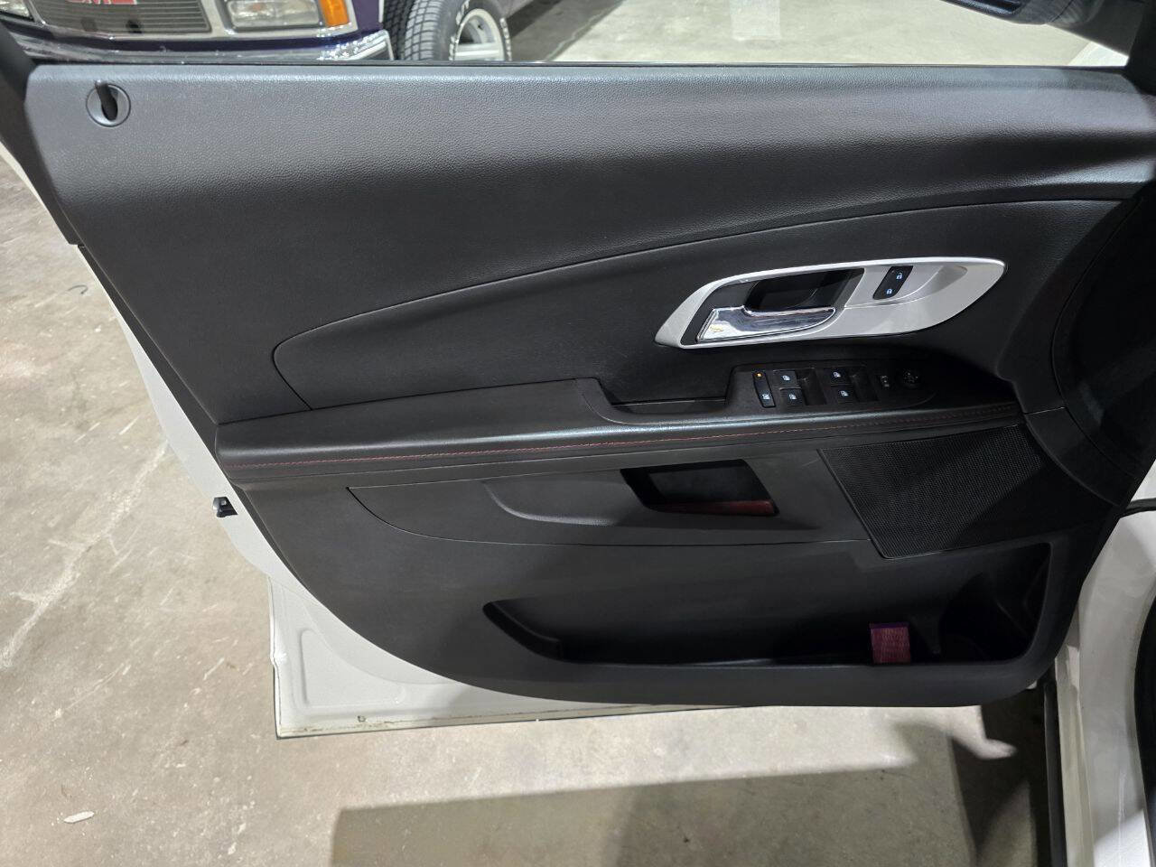 Used 2015 Chevrolet Equinox LT image 24
