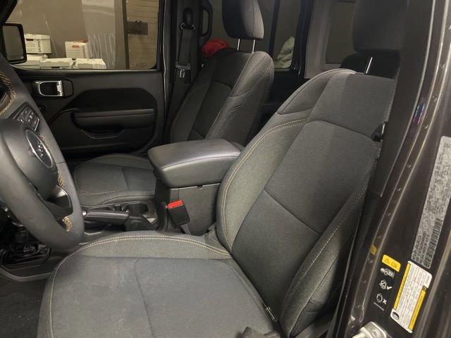 Used 2024 Jeep Wrangler Unlimited Sport image 21