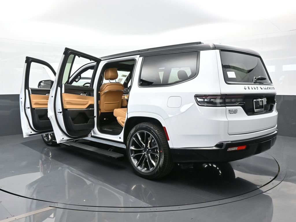 Used 2024 Jeep Grand Wagoneer Series III w/ Quick Order Packagew 28T image 76