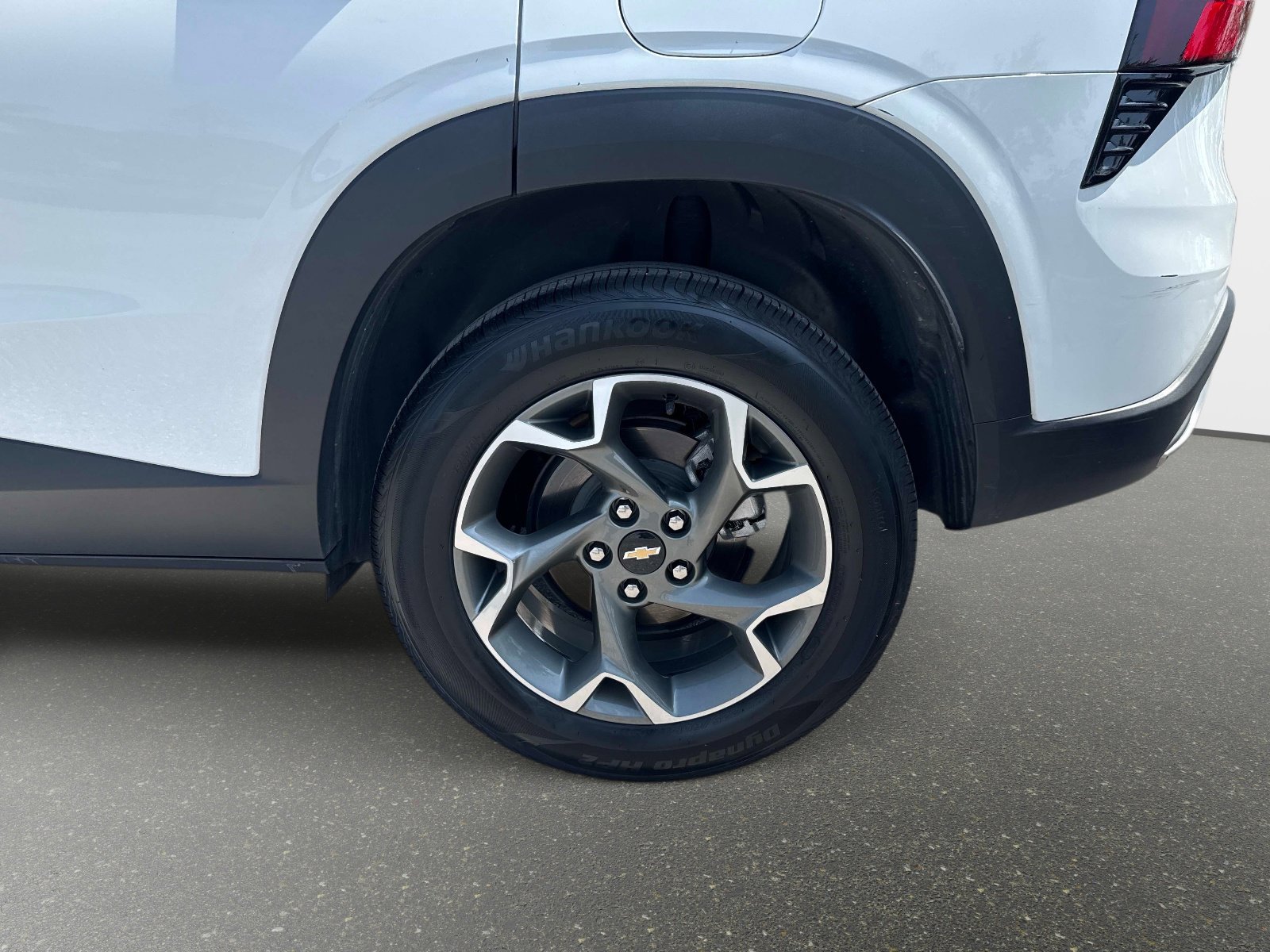 Used 2024 Chevrolet Trax LT w/ Driver Confidence Package image 10