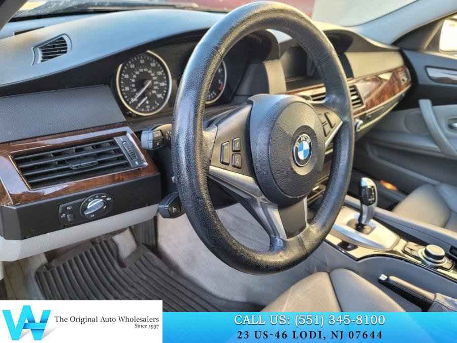 Used 2010 BMW 535i xDrive Sedan image 10