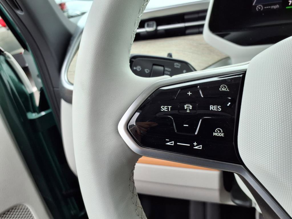 New 2025 Volkswagen ID. Buzz Pro S Plus image 17