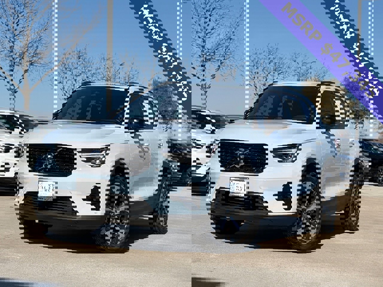 Certified 2025 Volvo XC40 B5 Plus image 3
