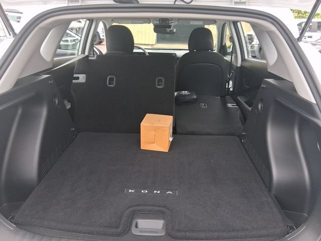Used 2026 Hyundai Kona SE FWD image 23