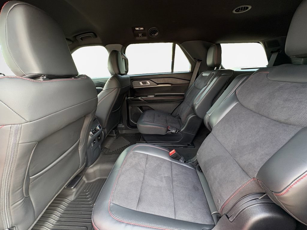 Used 2026 Ford Explorer ST AWD/4WD image 14