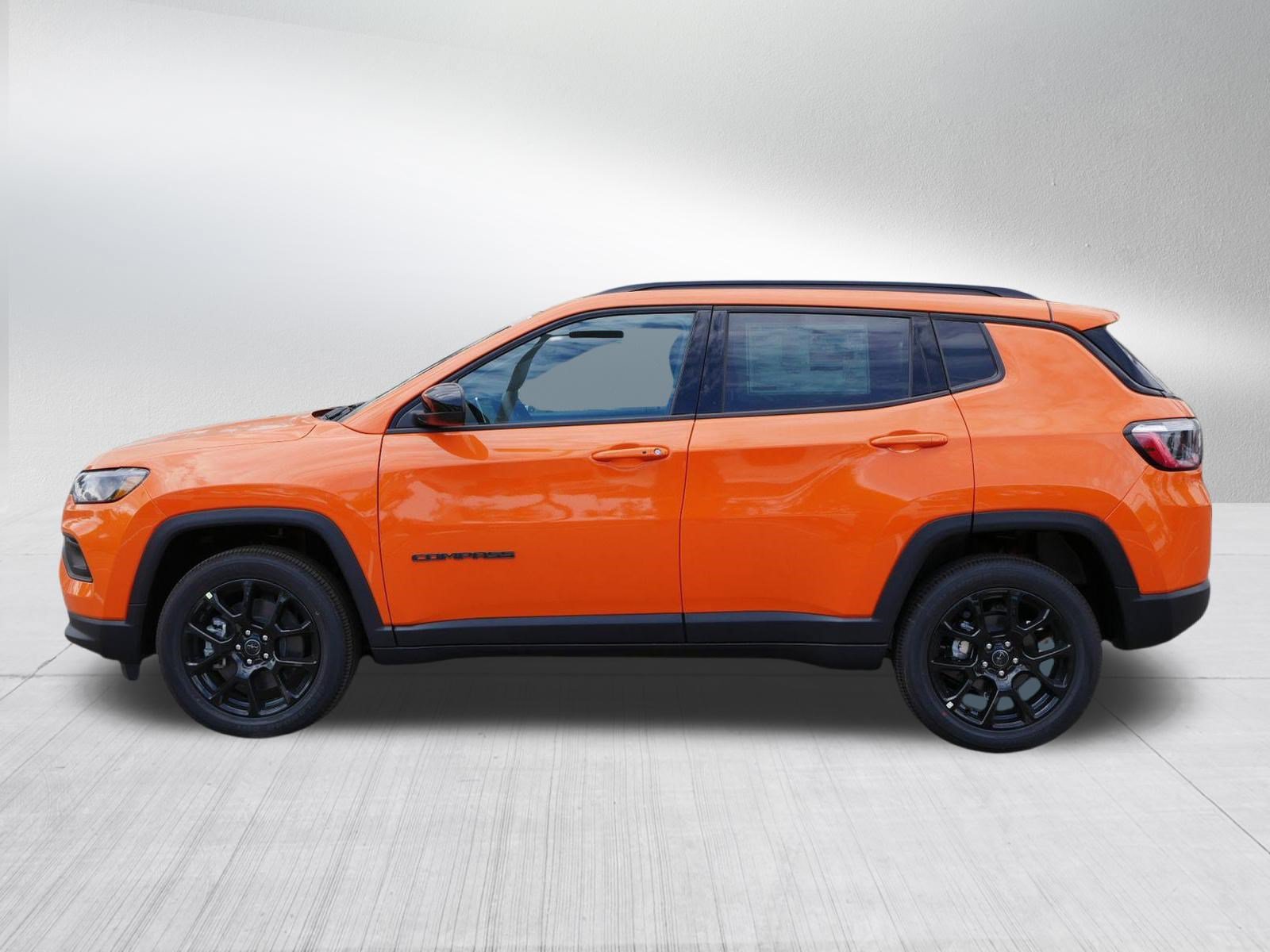 New 2026 Jeep Compass Latitude AWD/4WD image 4