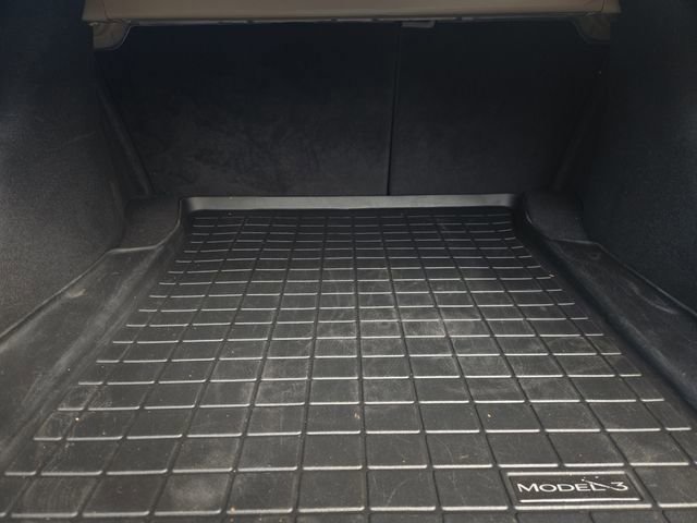 Used 2018 Tesla Model 3 Long Range image 9