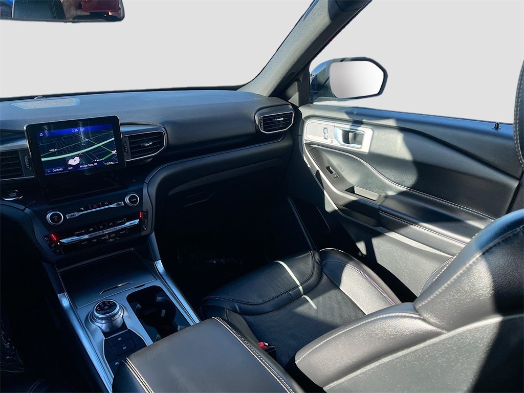 Used 2020 Ford Explorer ST image 25