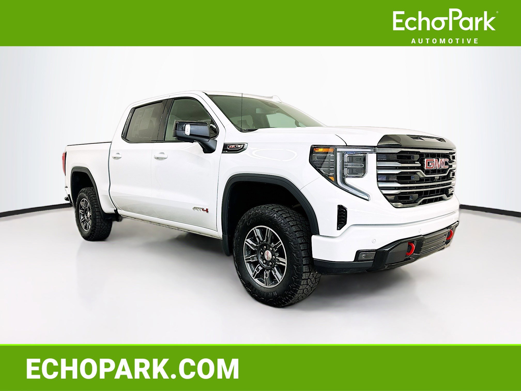 Used 2025 GMC Sierra 1500 AT4 image 1