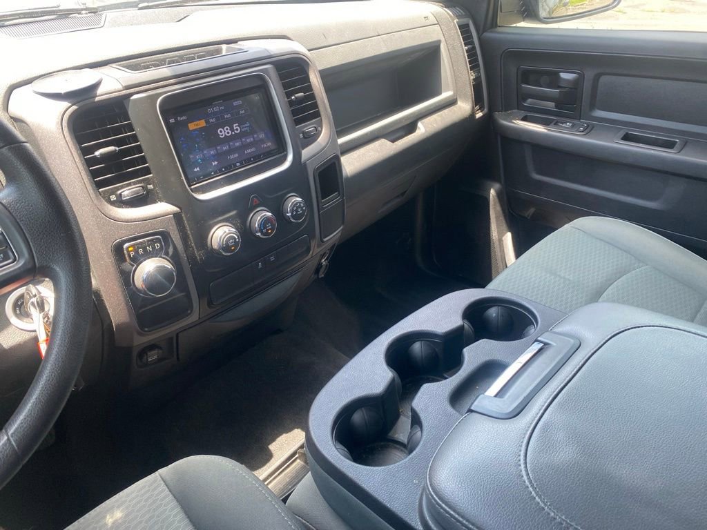Used 2017 RAM 1500 Express RWD image 24